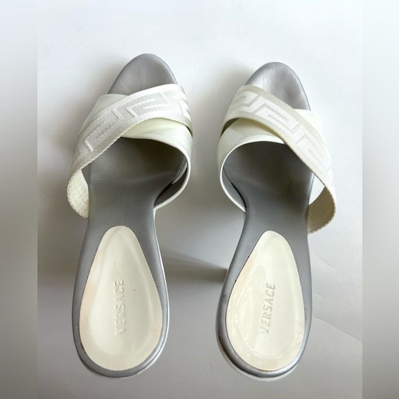 Versace Clogs - Picture 6 of 9